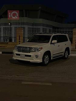 تۆیۆتا لاند کروزەر
